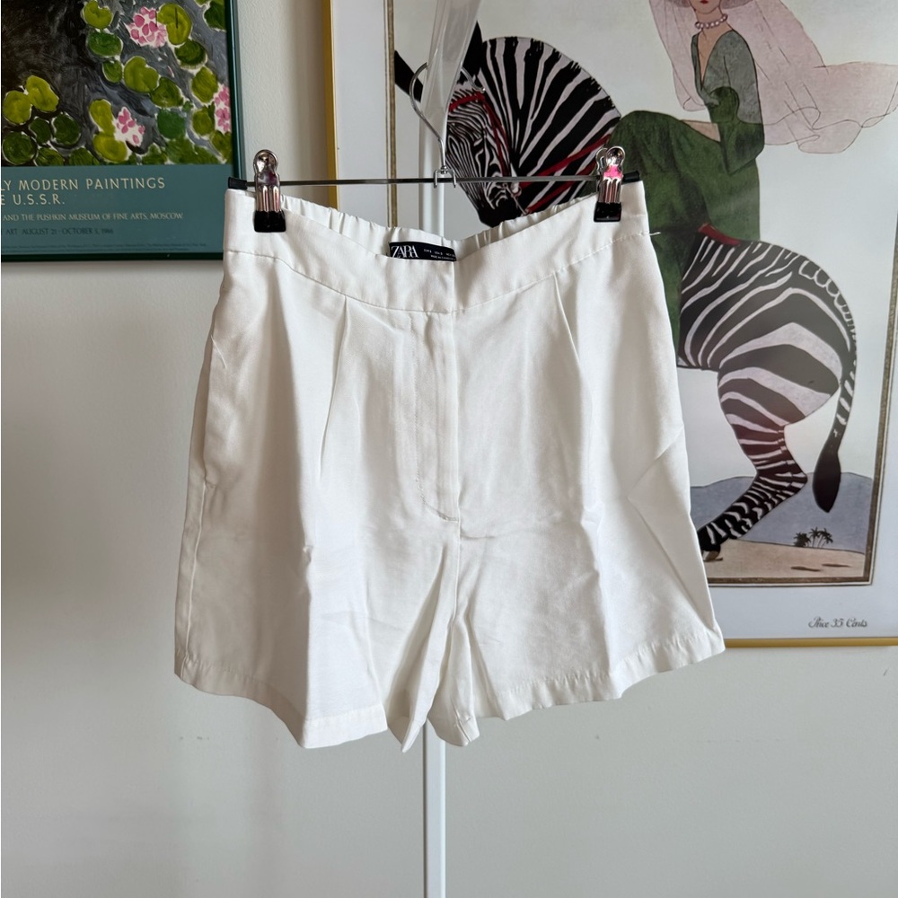 Zara High-waisted Pleated White Shorts